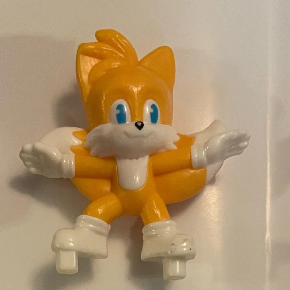 Sonic the Hedgehog Action Figure Set - Red, Yellow, Orange cake toppers